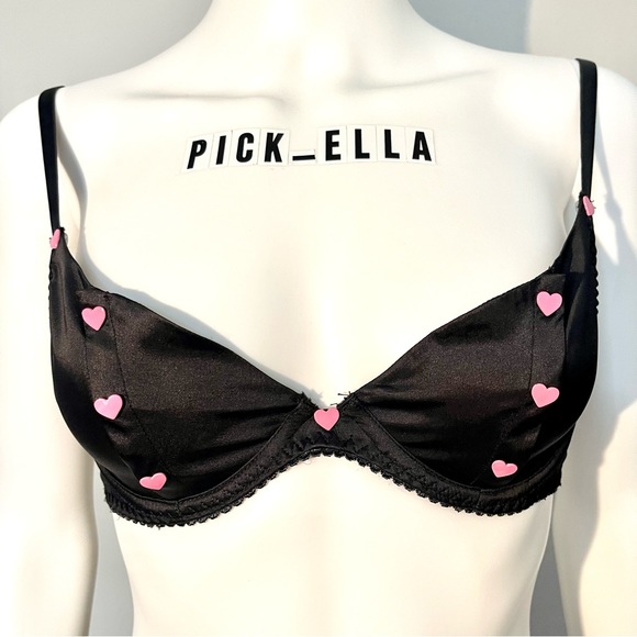 34B VS Victoria’s Secret Sexy little things Pink heart Bra & ruffle garter skirt - Picture 4 of 14